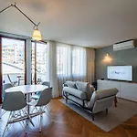 Chic And Glamorous Downtown With Terrace-f