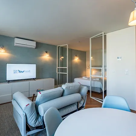 Chic And Glamorous Downtown With Terrace-f פורטו