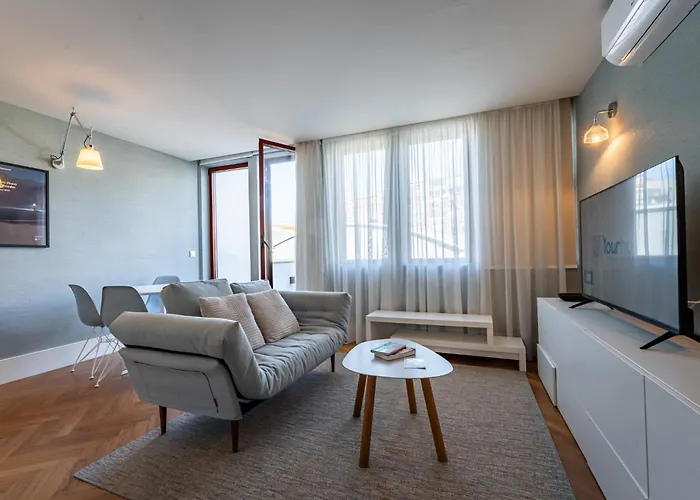 Апартаменты Chic And Glamorous Downtown With Terrace-f