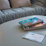 Chic And Glamorous Downtown With Terrace-f アパート ポルト