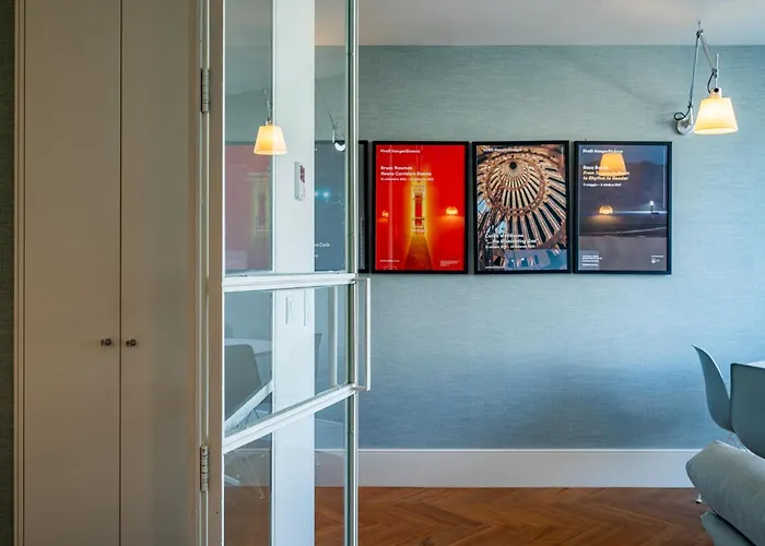 Chic And Glamorous Downtown With Terrace-f Apartamento