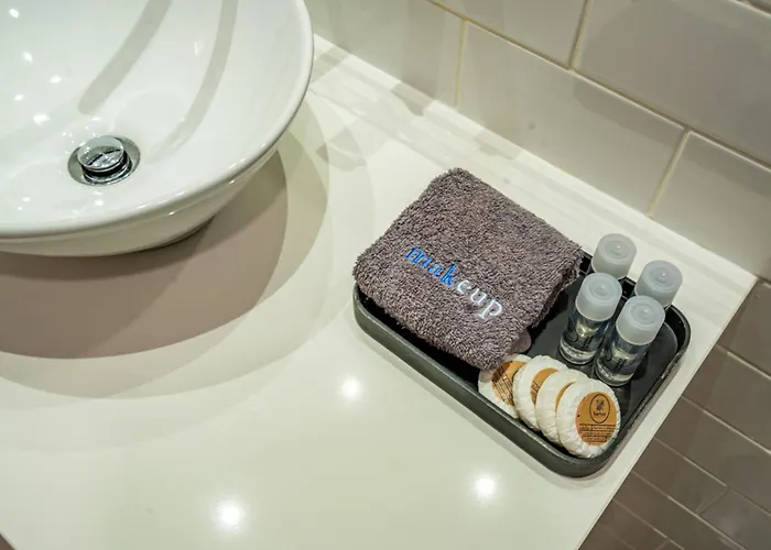 Lägenhet Chic And Glamorous Downtown With Terrace-f